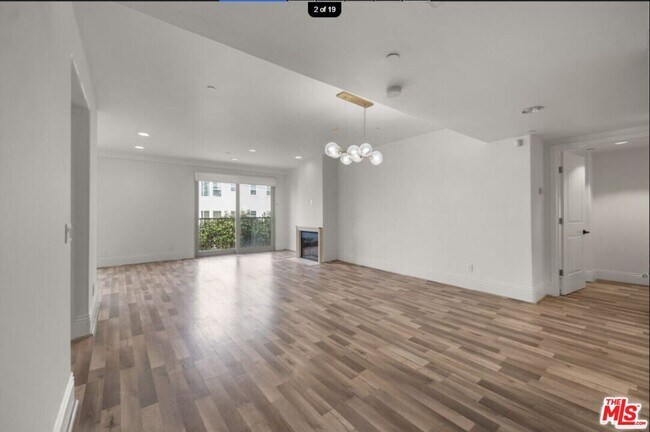 Foto del edificio - 147 N Berendo St