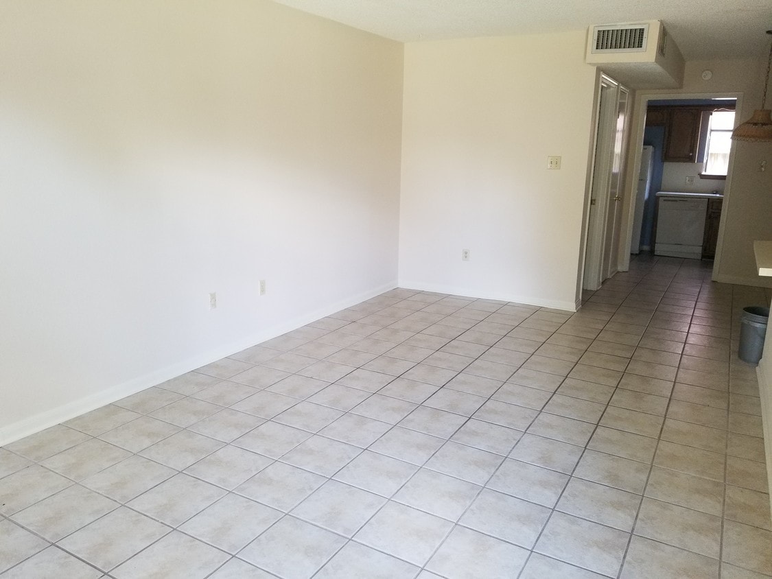 Foto principal - 5245 Brightside View Dr