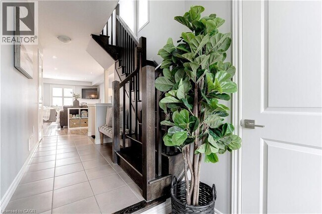 Building Photo - 172 Westbank Trail