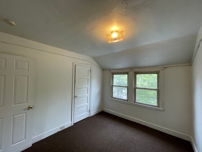 Bedroom 1 - 1206 Pine Street