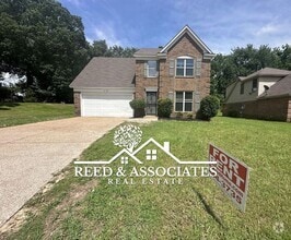 Building Photo - 6902 Valerie Dr
