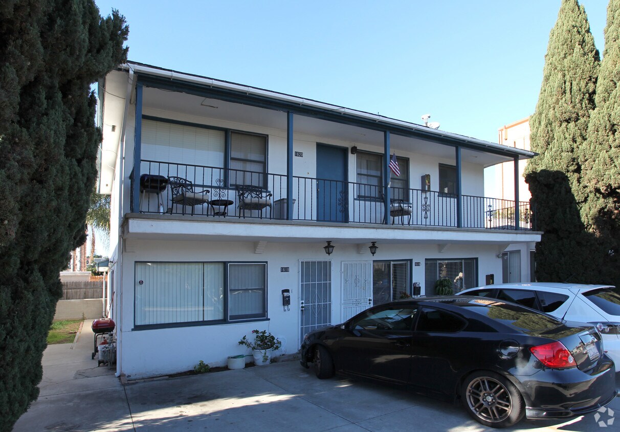 Foto principal - 1618-1620 Scott St