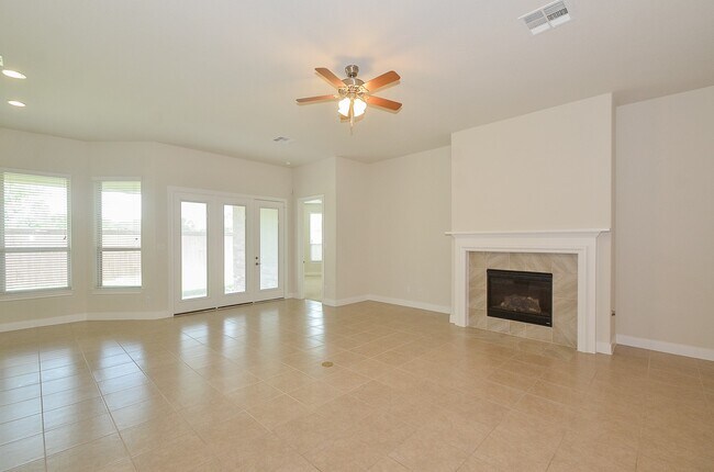 Foto del edificio - 25122 Sundance Park Ln