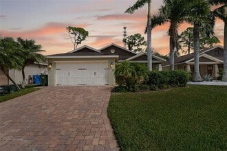 Building Photo - 421 San Lorenzo Ct