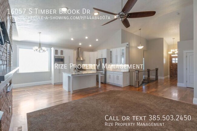 Foto del edificio - 16057 Timber Brook Dr E