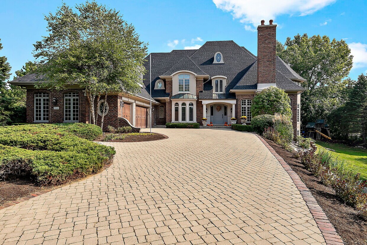 Foto principal - 9 Longwood Dr