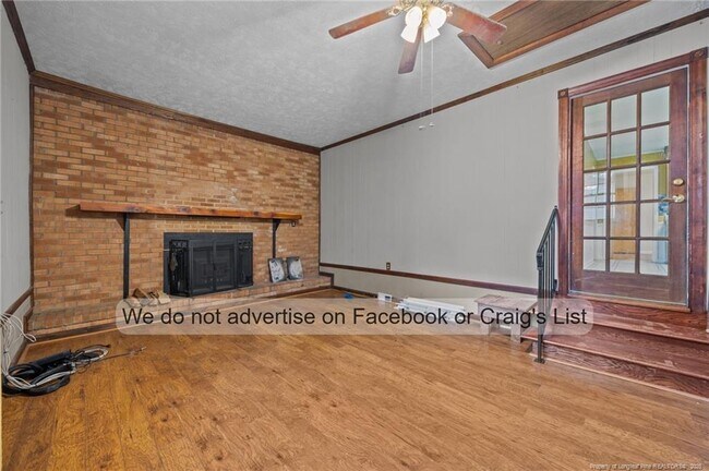 Foto del edificio - 5842 Columbine Rd
