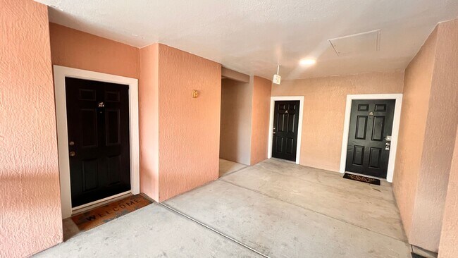 Photo - Two Bedroom in Metrowest AVAILABLE THIS FALL! House