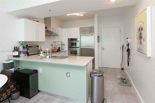 Foto del edificio - 218 SE 14th St