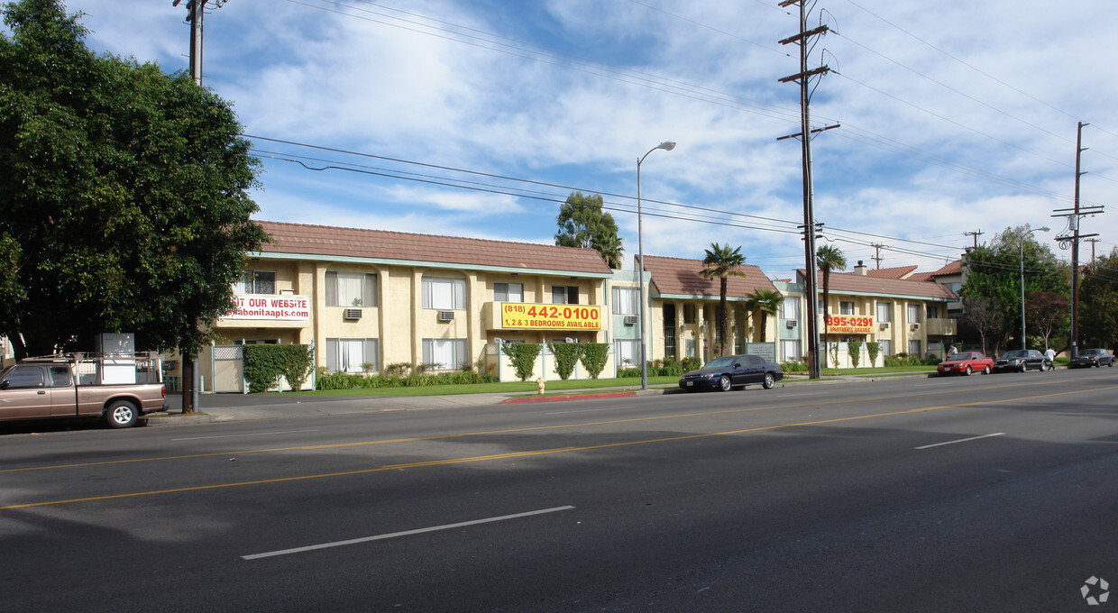 Building Photo - Casa Bonita Apartments