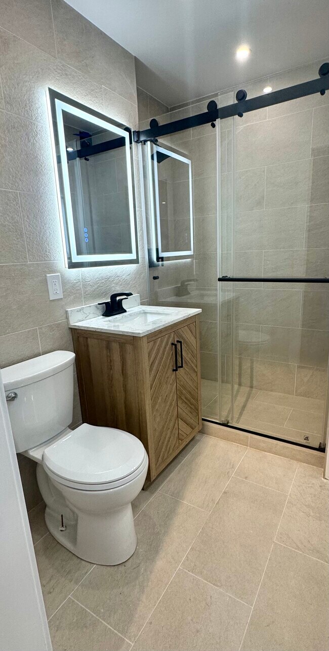 Foto del edificio - 140 E 56th St