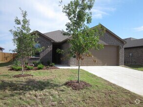 Building Photo - 1420 Warringwood Dr