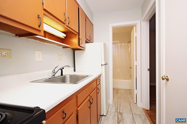 Foto del edificio - 2114 Ivy Rd