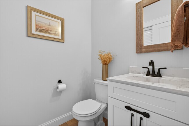 Building Photo - 1847 Emerald Way