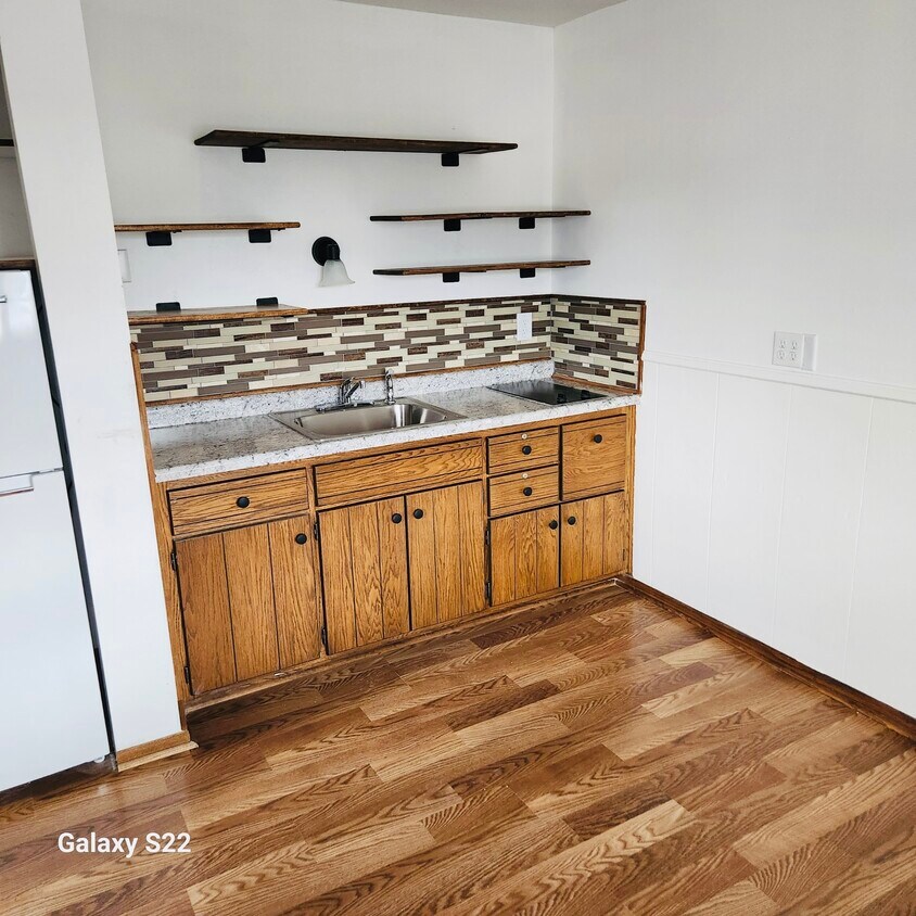 102 County Hwy 82 Unit Studio, Ashby, MN 56309 Apartments in Ashby