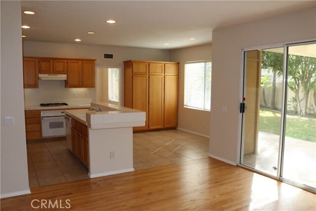 Building Photo - 40 Santa Comba