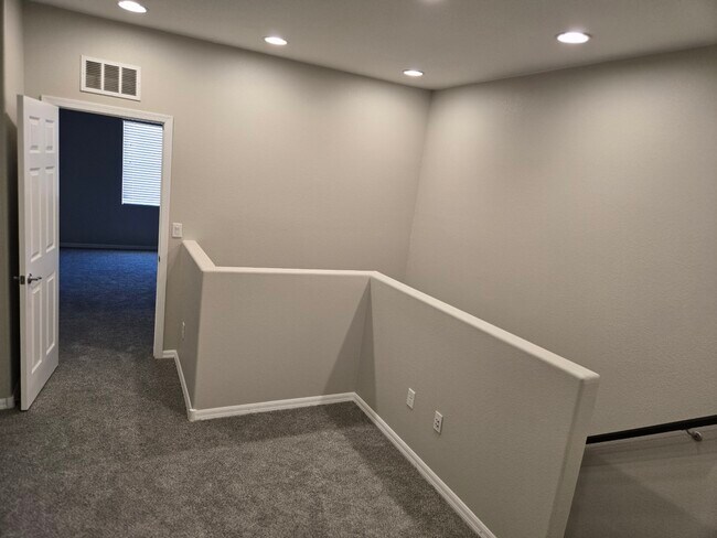 Building Photo - 11344 Belmont Lake Dr