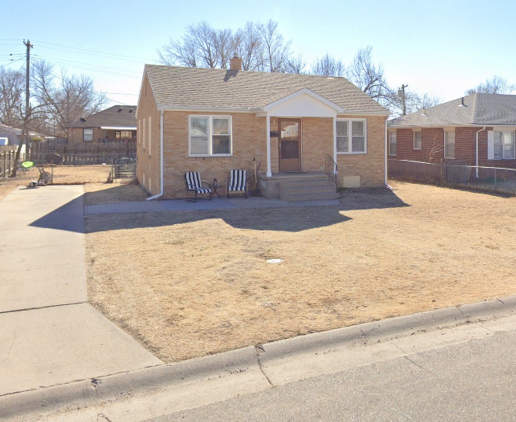 Primary Photo - 2 Bedroom, 1 Bathroom Home with Finished B...