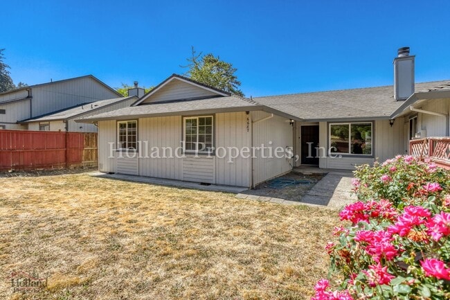 Building Photo - 6685 SW 192nd Ave