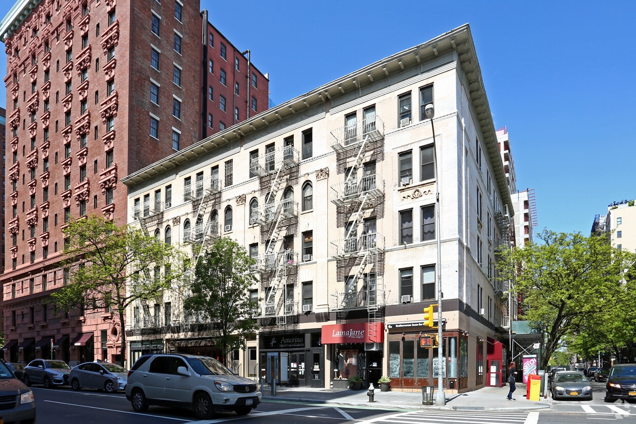 Primary Photo - 410 Amsterdam Ave