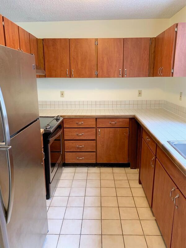 Building Photo - 1015 Aoloa Pl