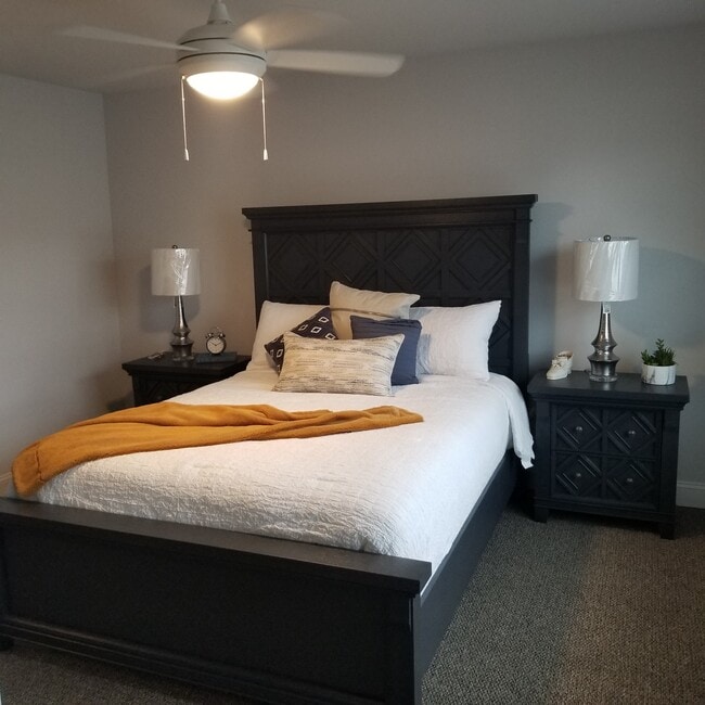 Building Photo - The Residences at 628 Maple