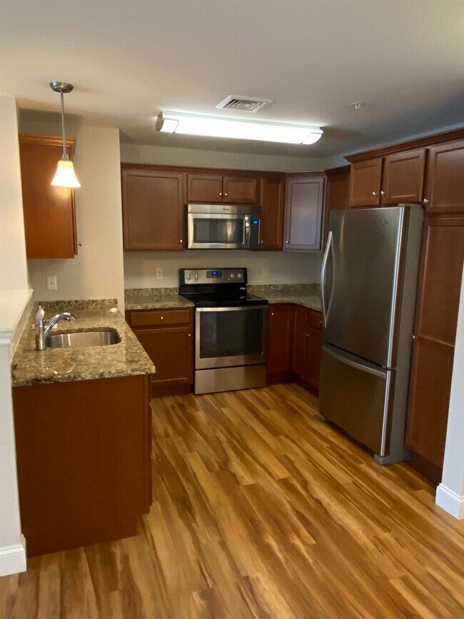 3 Furnival Rd Unit 210, Nashua, NH 03064 Condo for Rent in Nashua, NH