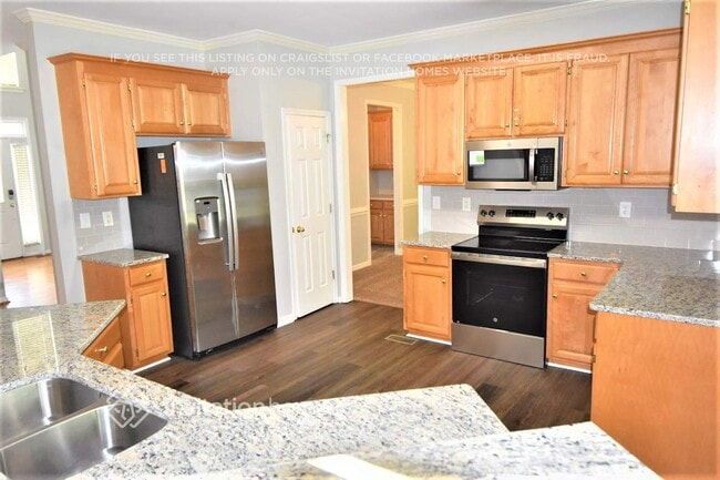 Foto del edificio - 8007 Harrington Woods Rd
