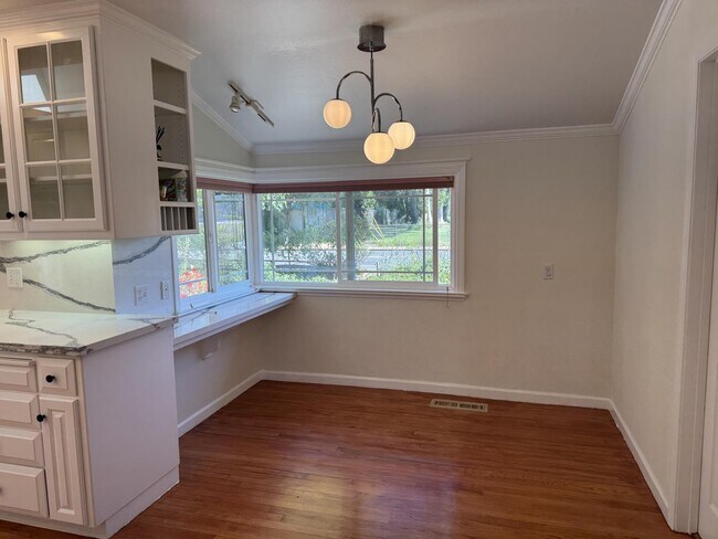 Foto del edificio - 1221 Covington Rd