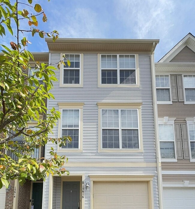 Building Photo - 15616 John Diskin Cir