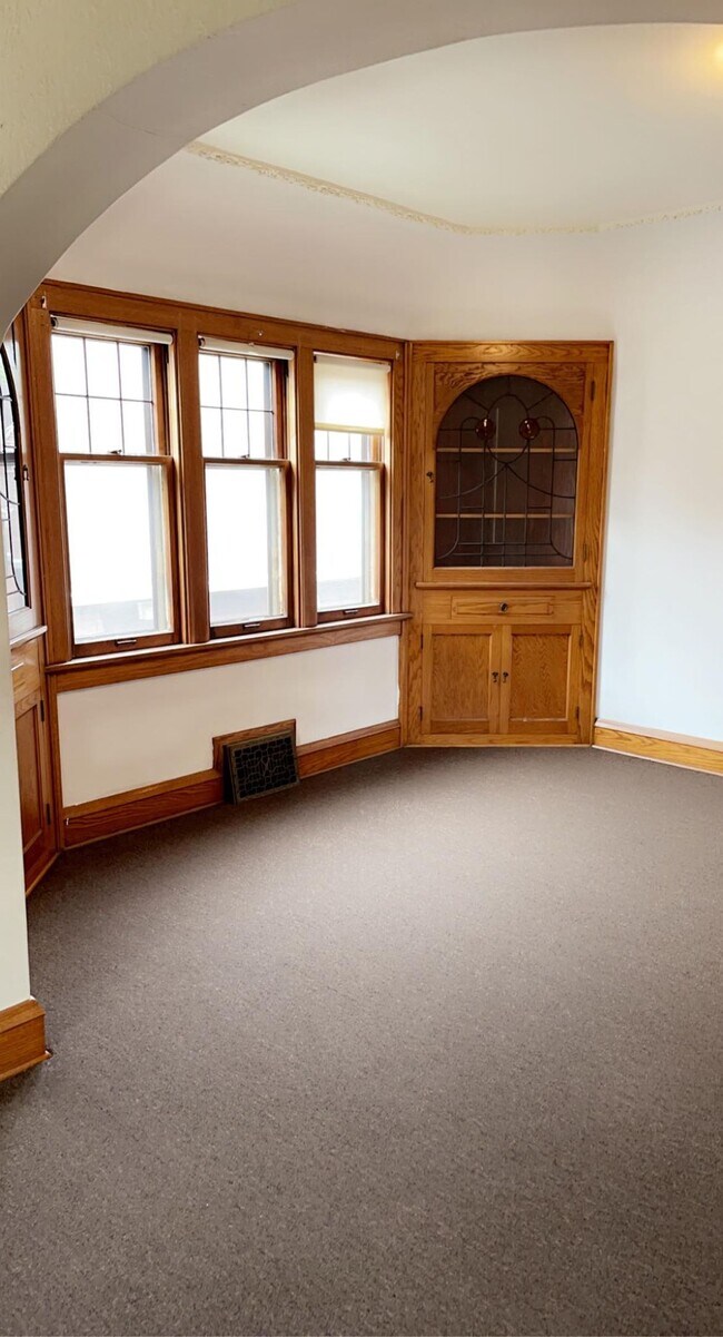 Building Photo - 3213 N 45th St