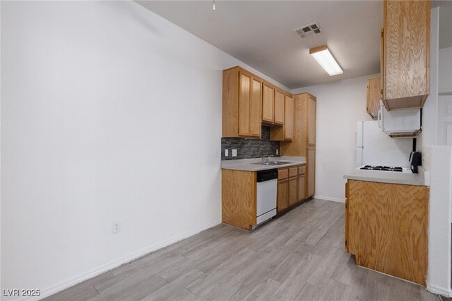 Foto del edificio - 4730 E Craig Rd