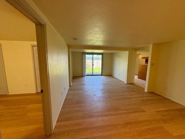 Foto del edificio - 1048/A/