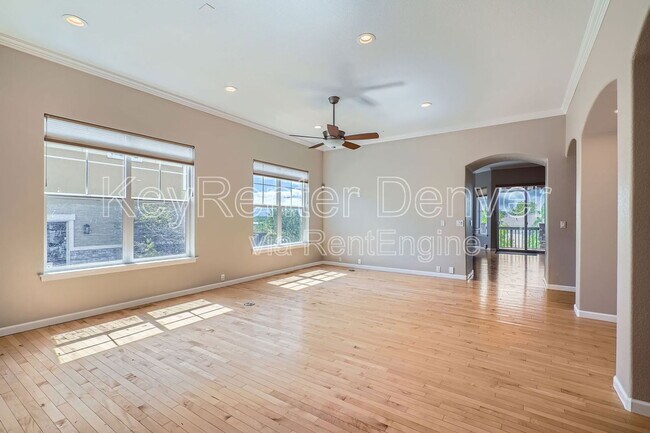 Building Photo - 3333 Chapin Pl