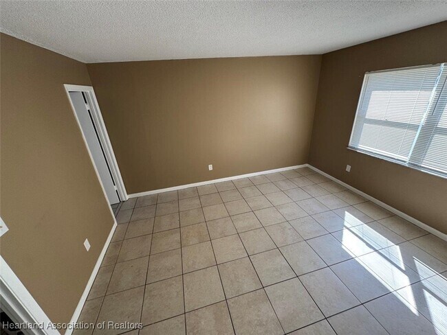 Foto del edificio - 249 S Commerce Ave