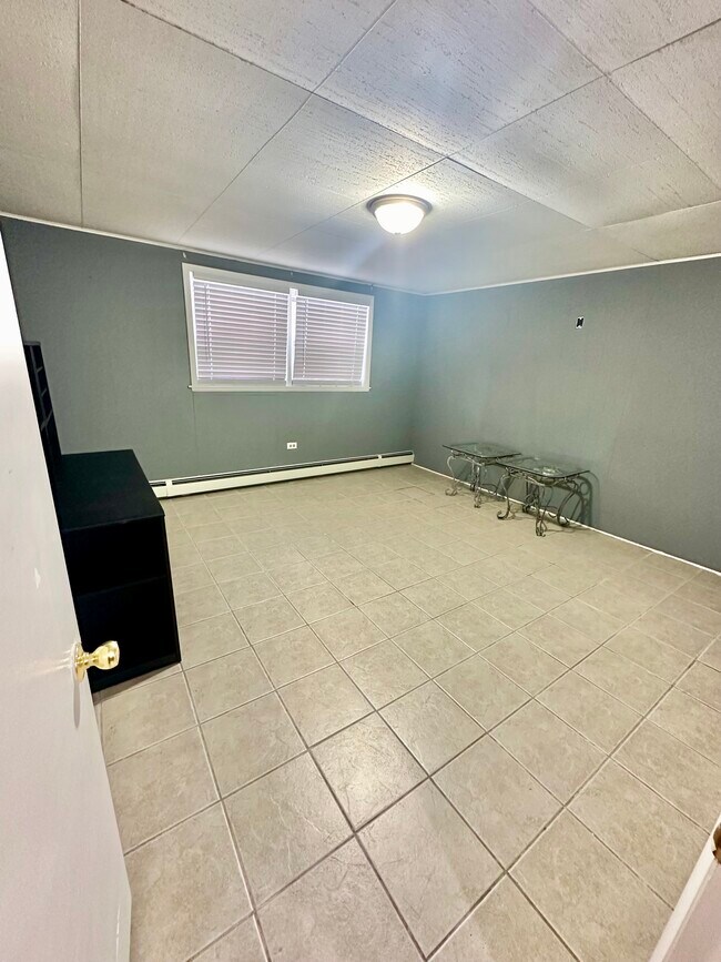 Foto del edificio - 8680 W Carmen Ave