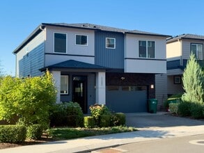 Building Photo - 17237 NW Woodreed Ct