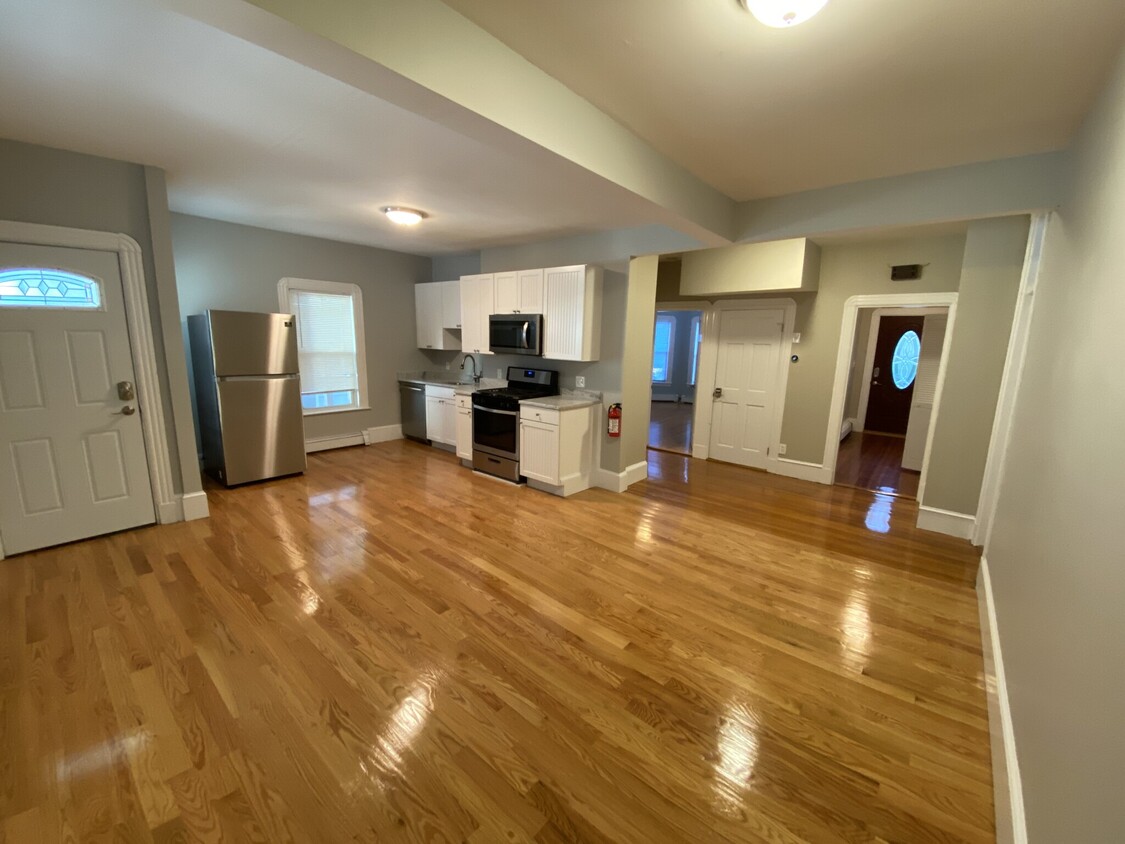 73 Hall Ave Unit 1, Somerville, MA 02144 Condo for Rent in Somerville