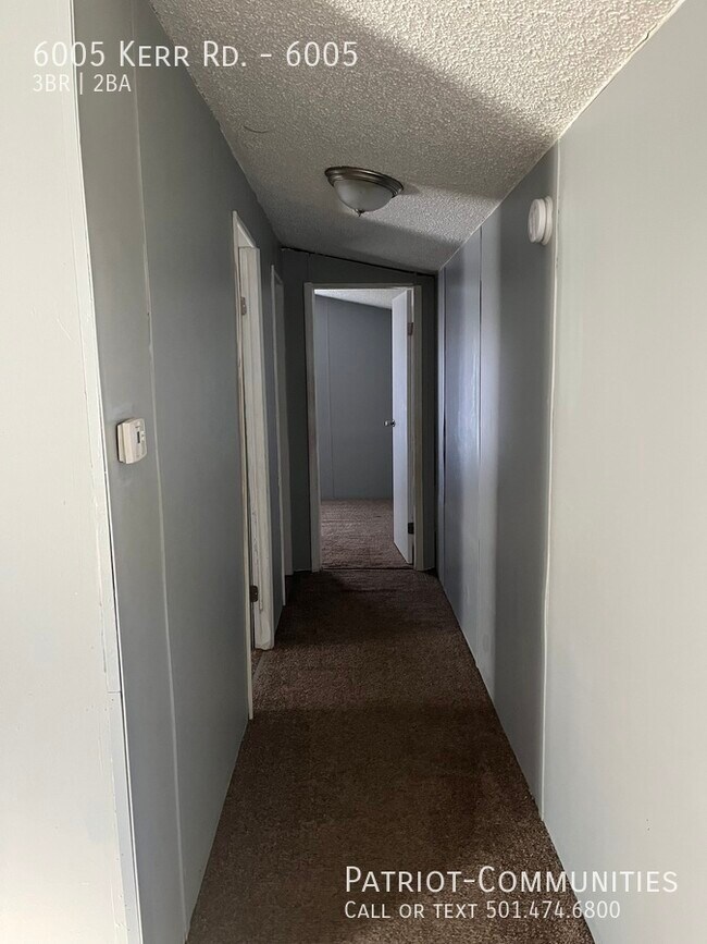 Building Photo - W 59th Street - 6005