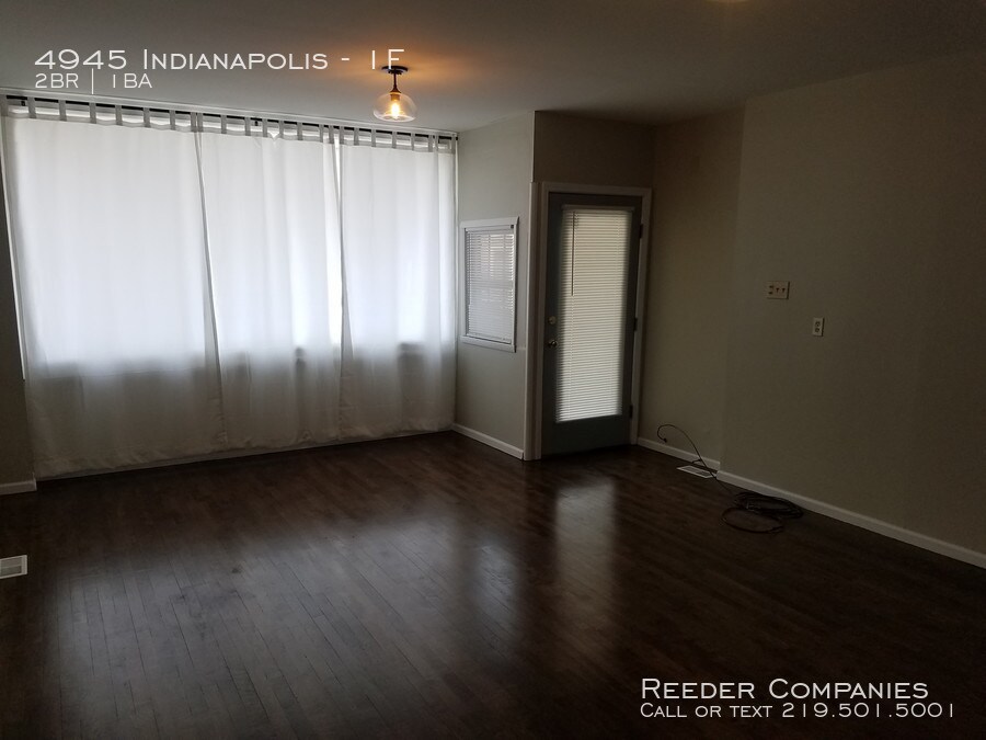 Primary Photo - Stunning 1st floor, 2 bedroom apartment
