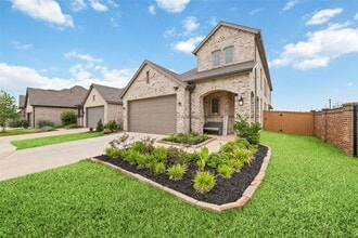 Building Photo - 925 Crystal Bnd Ln