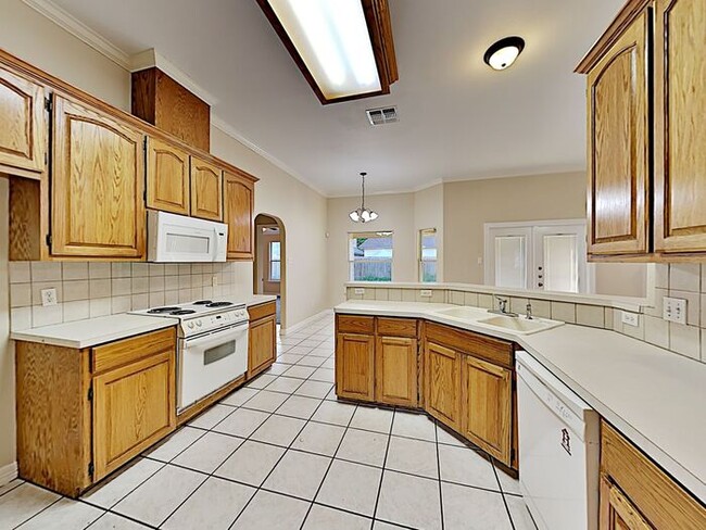 Building Photo - No Application Fees* $500 off 1st months r...