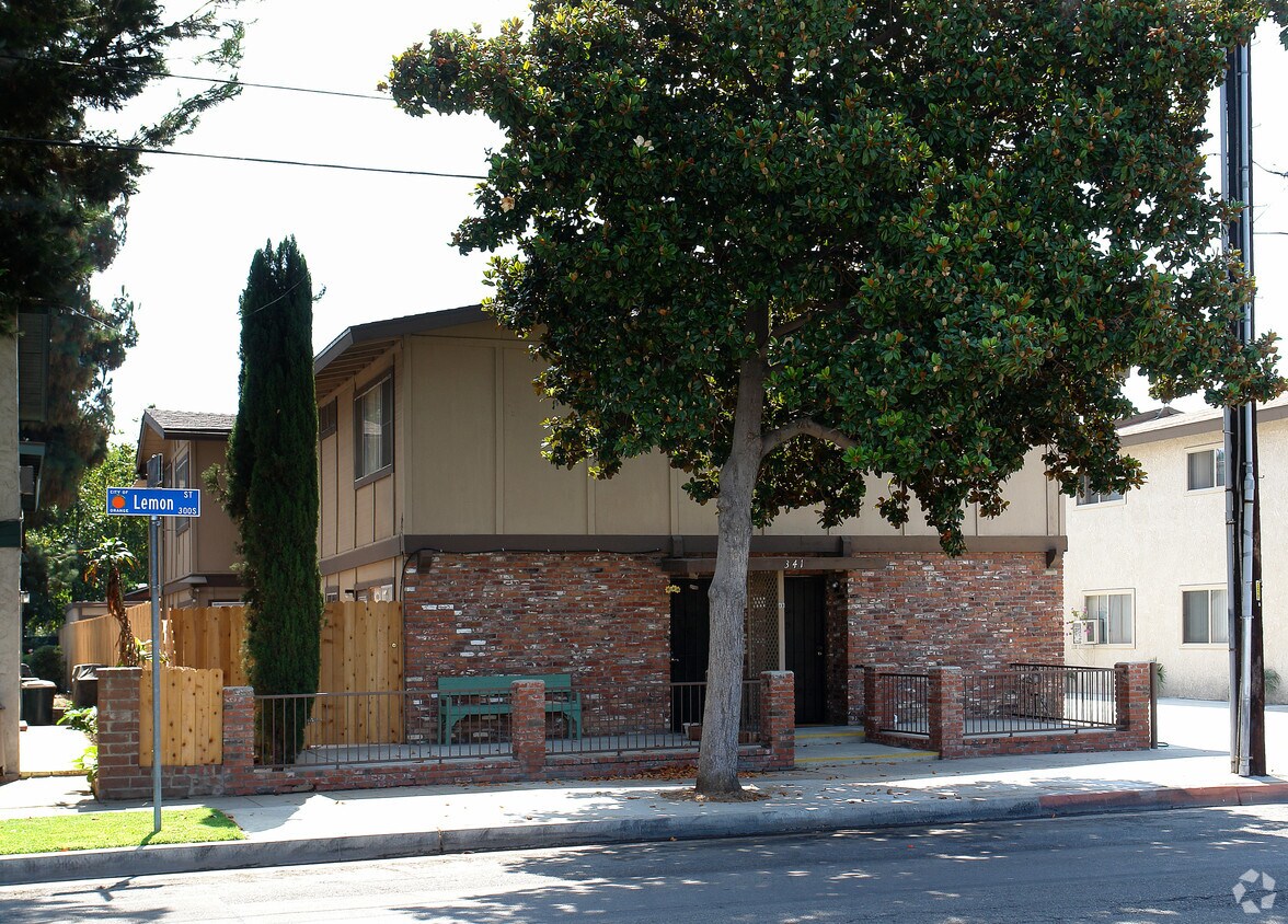 341 S Lemon St, Orange, CA 92866 Apartments in Orange, CA