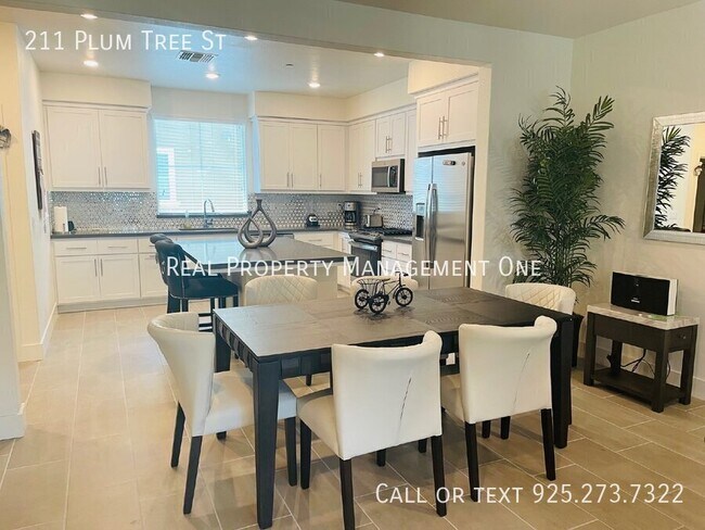 Foto del edificio - 211 Plum Tree St