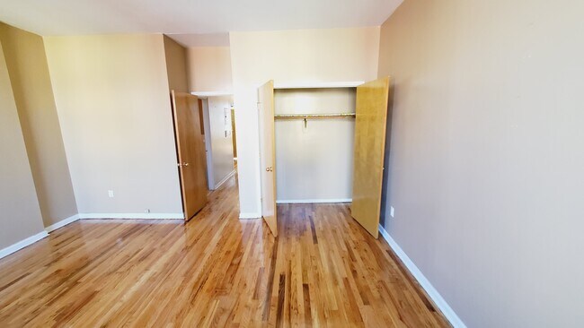 Building Photo - 241 W 122nd St