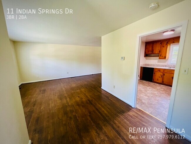 Building Photo - Mid-Town NN Split-Level 3bed, 1.5bath
