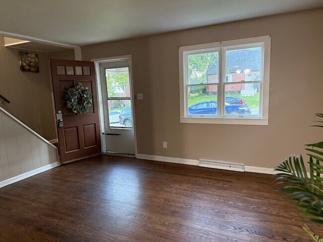 Foto del edificio - 4786 Hardwick Dr