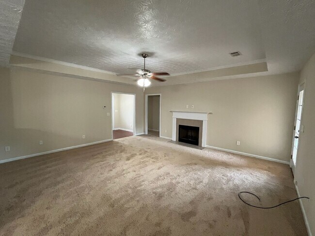 Building Photo - Beautiful Total Electric Home