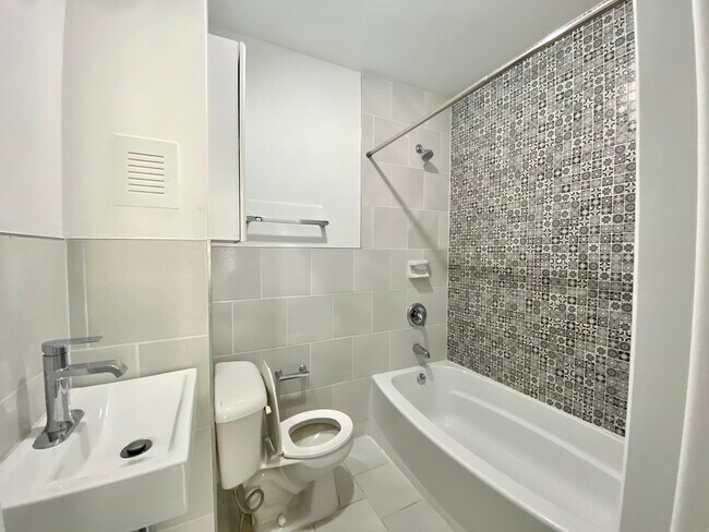 Foto del edificio - 373 3rd St