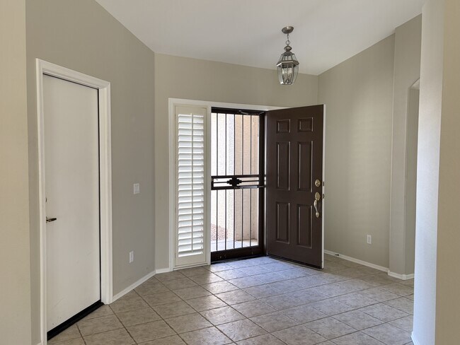Foto del edificio - 15011 W Verde Ln